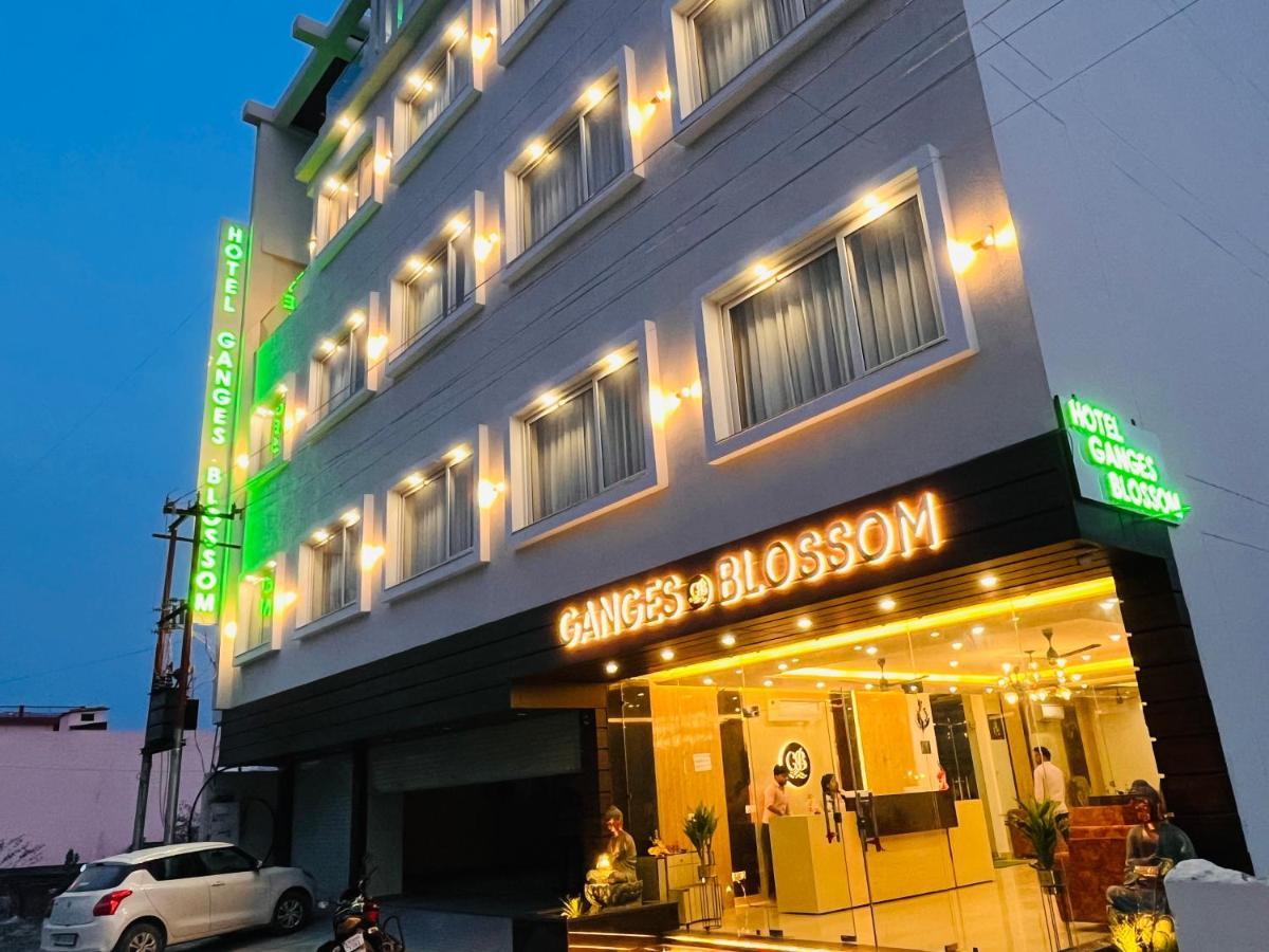 Gange Blossam Resort, Haridwār Екстериор снимка