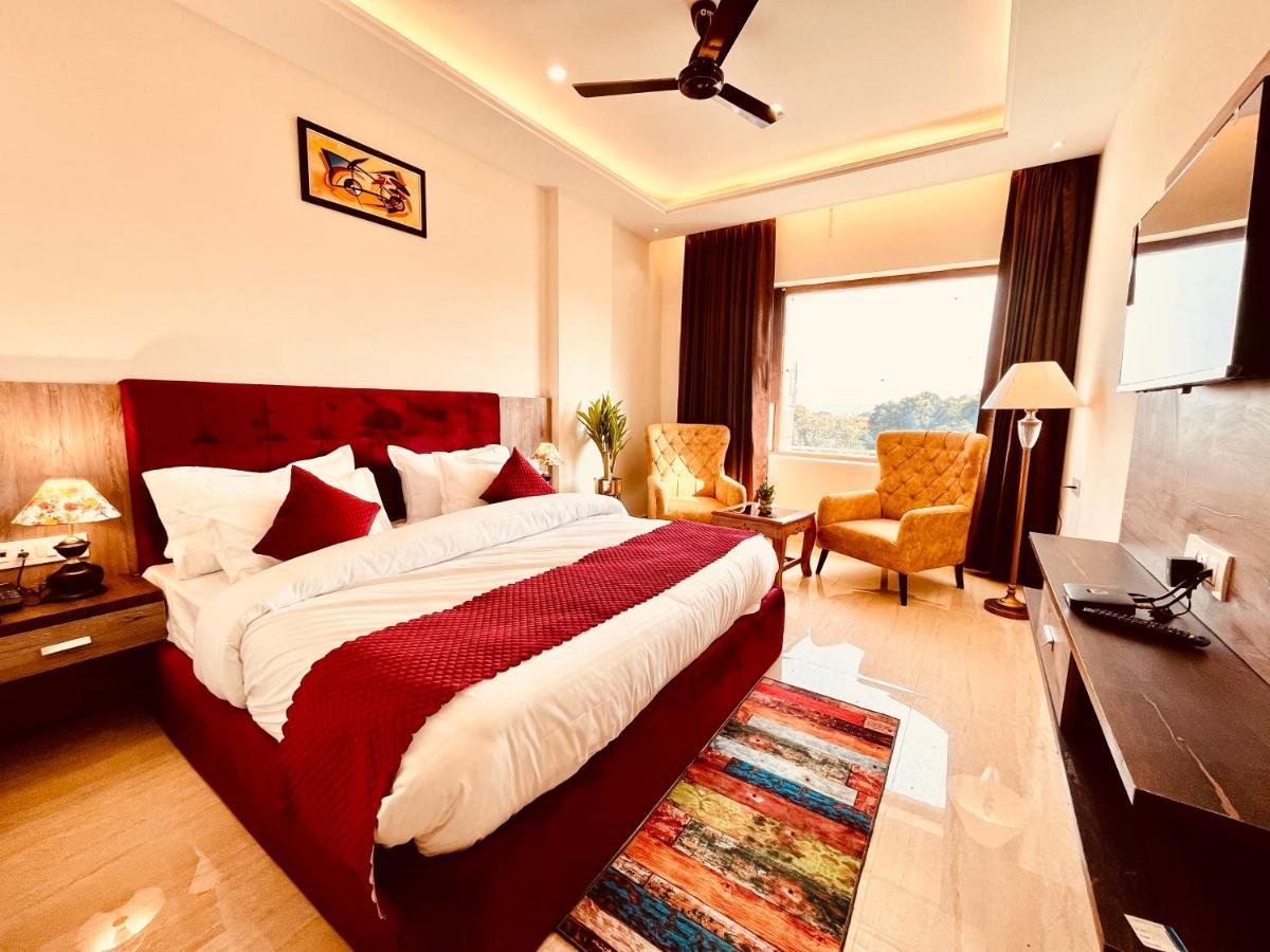 Gange Blossam Resort, Haridwār Екстериор снимка
