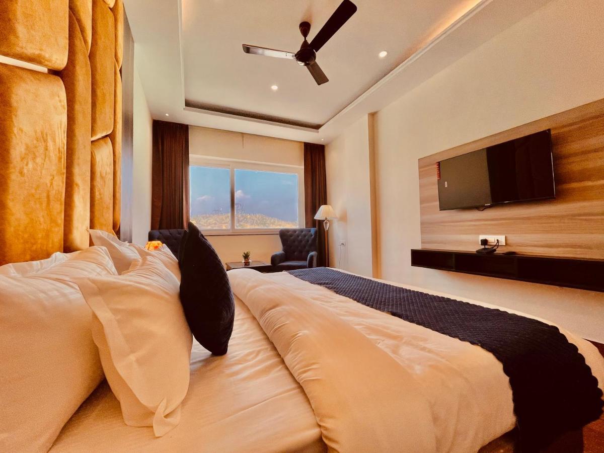 Gange Blossam Resort, Haridwār Екстериор снимка
